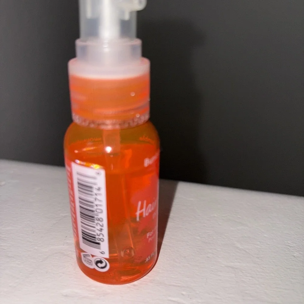 Bumble‎ and Bumble Hairdresser's Invisible Oil .85 fl oz. LOOK